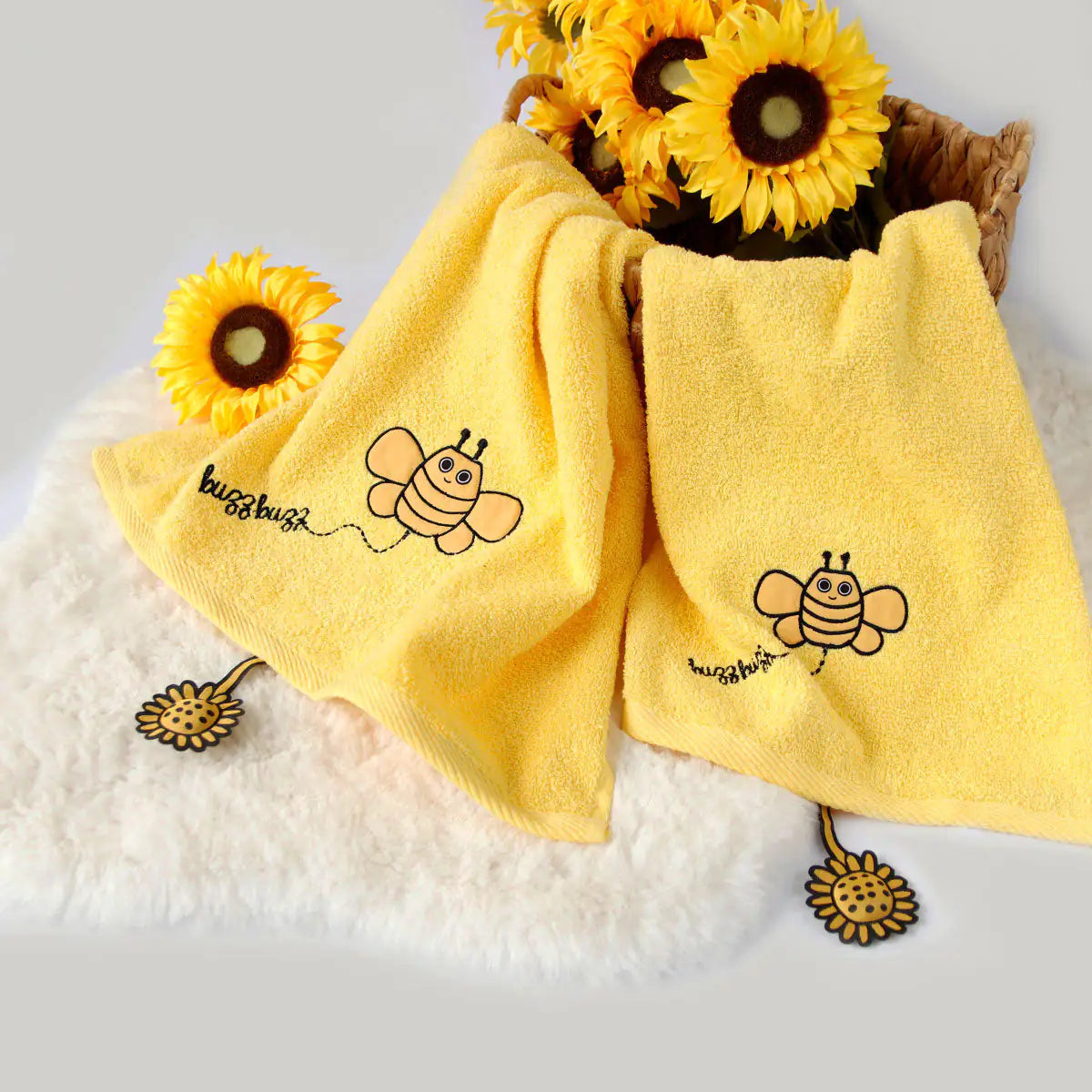 Milk&Moo Buzzy Bee Baby Towel Set – 2-Pack