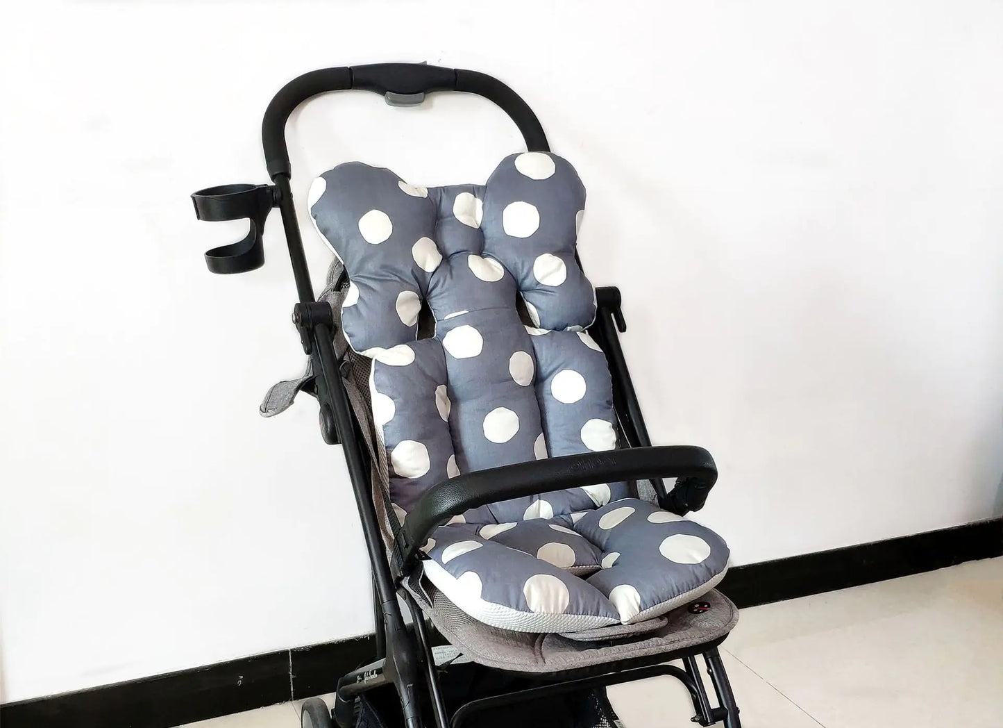 ⭐ Cozy Cotton Cushion for Baby Strollers & High Chairs